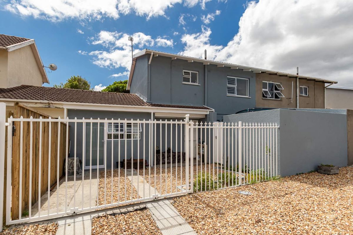 4-Bedroom Maisonette for Sale in the Heart of Sun Valley - Photo 2