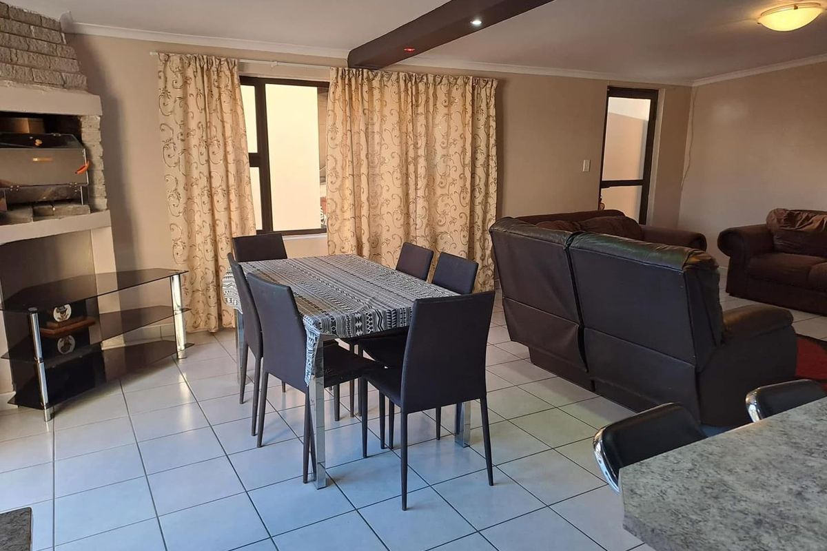 Buy a beautiful 3 Bedroom house with a 2 Bedroom flat in Walvisbay Town Center - Photo 4