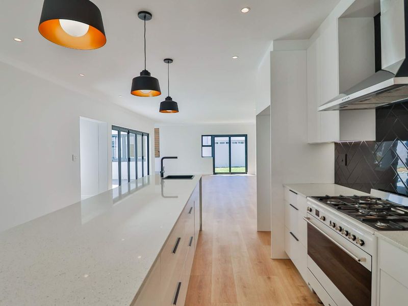 Brand New Double-Storey Home in Sought-After Sandown  No Transfer Duty - Photo 6