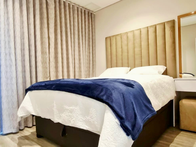 FULLY FURNISHED 10TH-FLOOR APARTMENT TO RENT AT OCEANS UMHLANGA - Photo 9