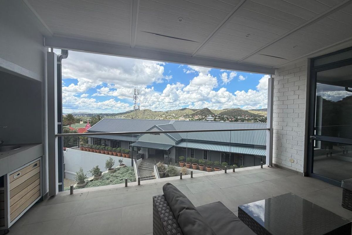 Stylish Duplex - Where elegance meets slopes - Photo 2