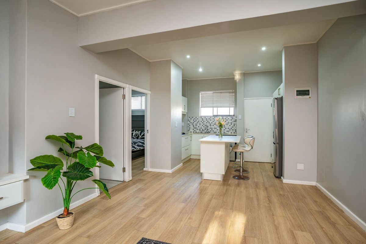 Modern Apartment Living in the Heart of Hillcrest Central - Photo 3