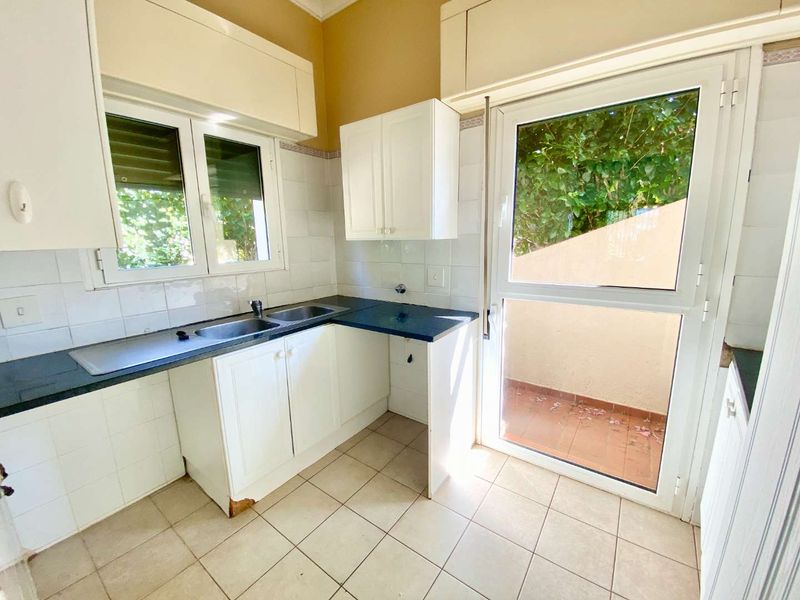 Hendra Estates - Rare Find! Large Family home To Rent With Flat and Staff Accom In Umhlanga - Photo 7