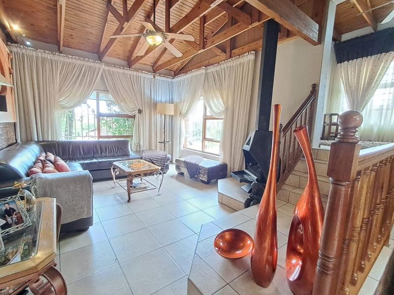 3 Bedroom Home for Sale in Mulbarton - Photo 4