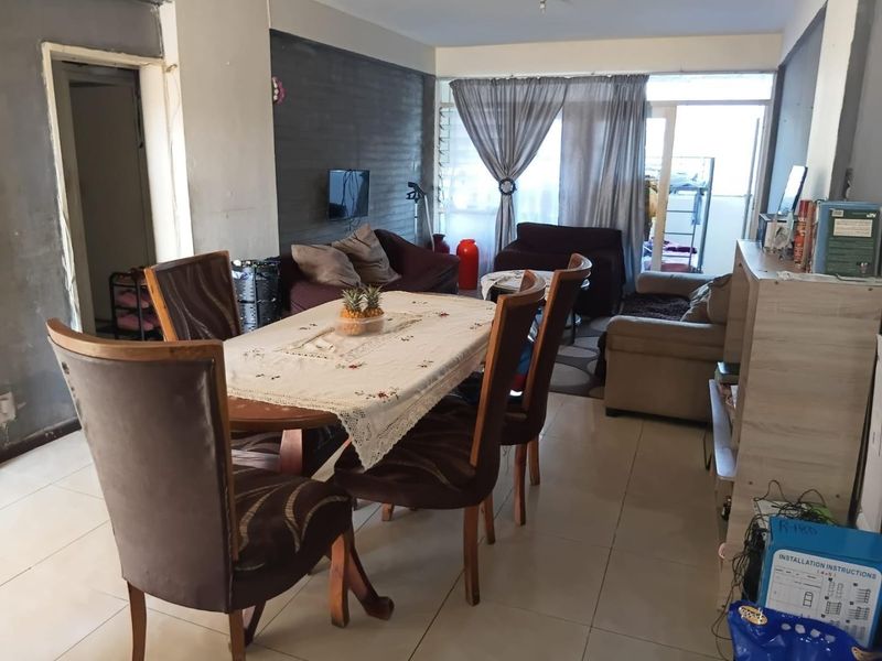 1.5 Bedroom Apartment for Sale - Albert Park, Durban CBD Cash buyers only - Photo 7