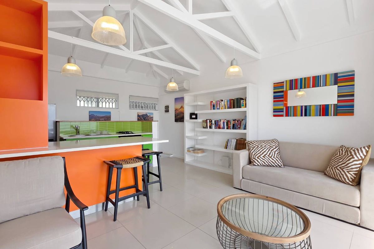 Secluded Comfort: Furnished Apartment with Parking - Photo 4