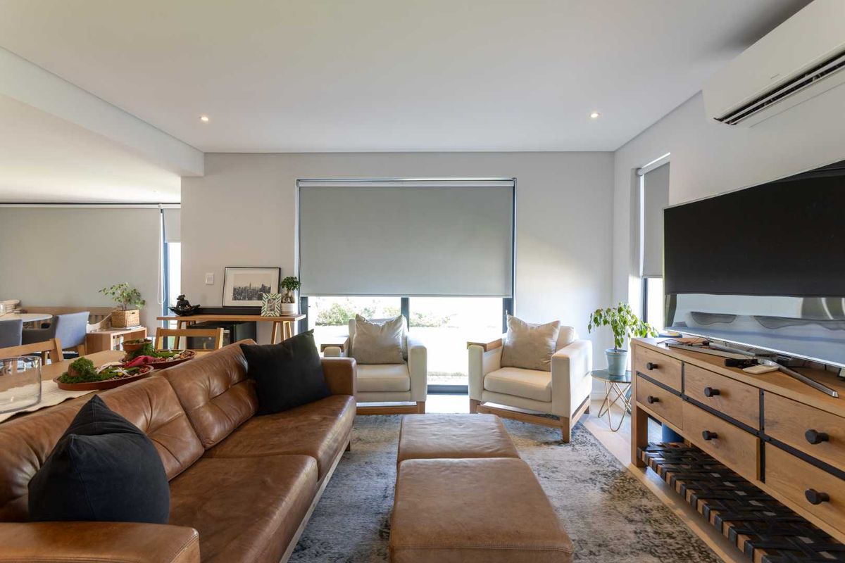 A stylish three-bedroom home in North Pointe Neighbourhood on Val de Vie Estate. - Photo 5