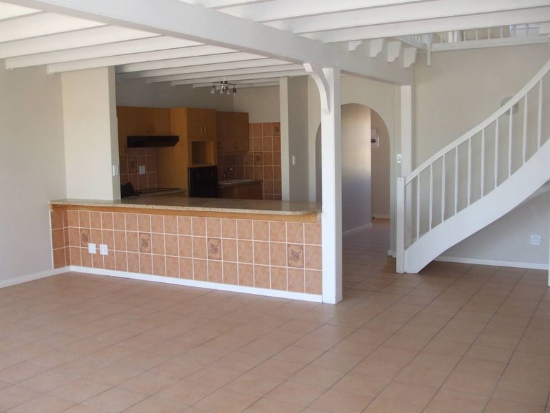 Spacious Apartment in CBD - Photo 7