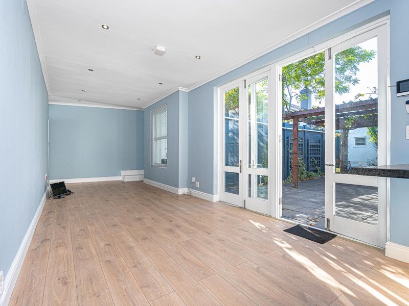 Spacious 360m2 Home in Prime Claremont – Ideal Family Living with Secure, Modern Comfort - Photo 9