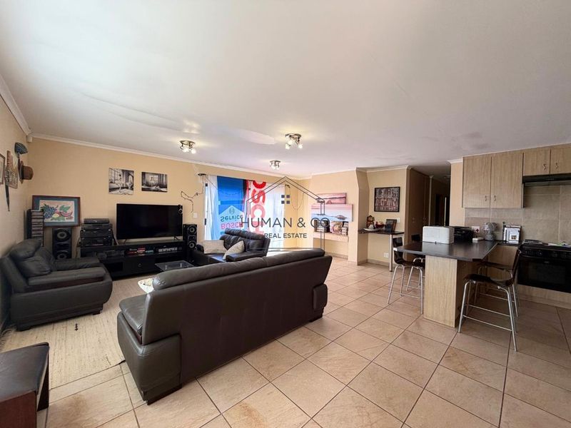 Ideal Starter Home in Fairway Estate - Photo 3