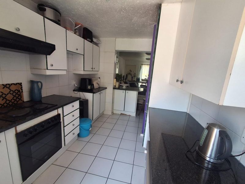 PAROS COMPLEX - GROUND FLOOR UNIT - BASSONIA - Photo 6