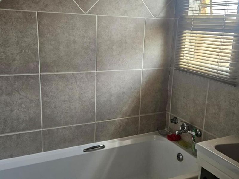 Apartment For Sale in Alberton North, Alberton - Photo 7