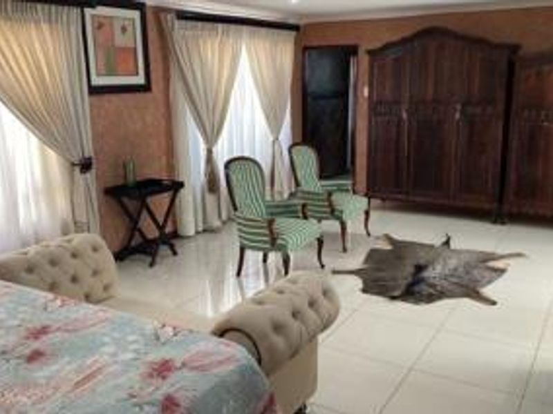 Stunning family home with modern features! - Photo 8