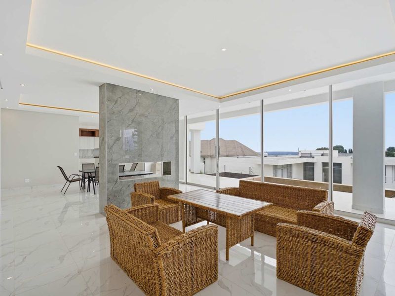 Brand-New 4-Bedroom Masterpiece in Prestigious Waterkloof Heights Available 1 May 2026 - Photo 9