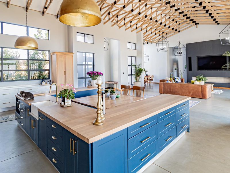 Exquisite Wildlife Estate Retreat – Where Luxury Meets Nature - Photo 2