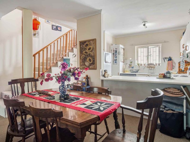 Magical Townhouse in Manor Gardens - Photo 4