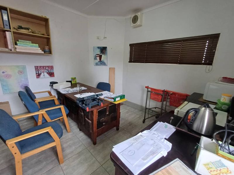 PRIME COMMERCIAL BUILDING - Photo 9