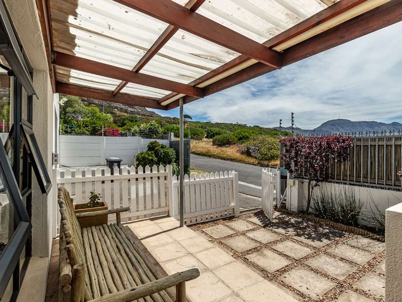 Position Is Everything - Photo 4