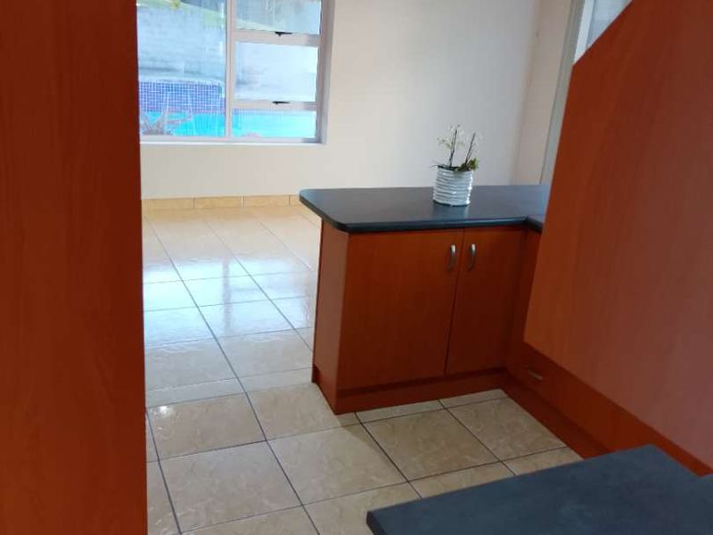 Garden flat to rent - Photo 3