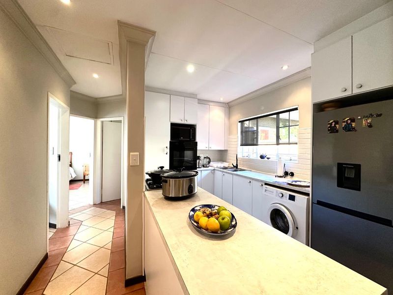 2 Bedroom Townhouse With A Private Garden - Photo 9