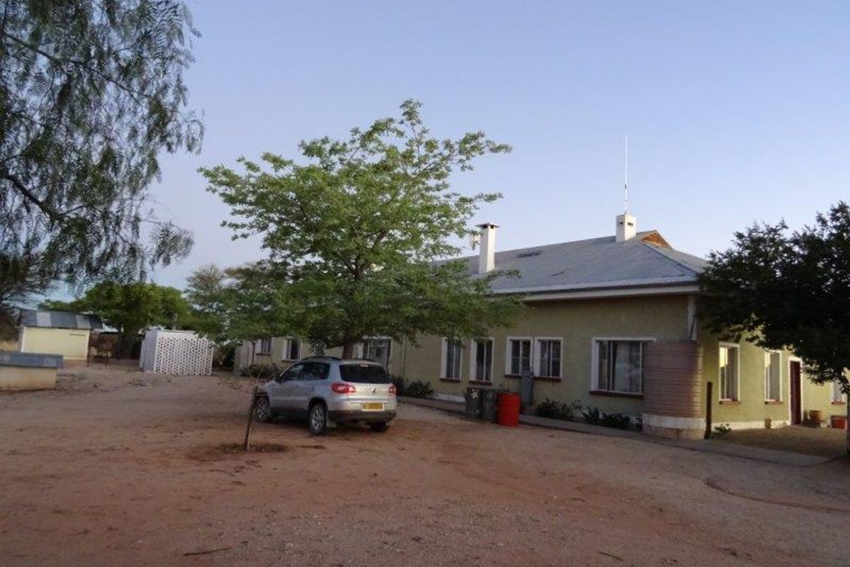 Farm for Sale – 5,500 ha in Otjizondjupa Region - Photo 3