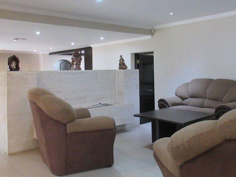 3 Bedroom House for sale in Glenvista - Photo 7