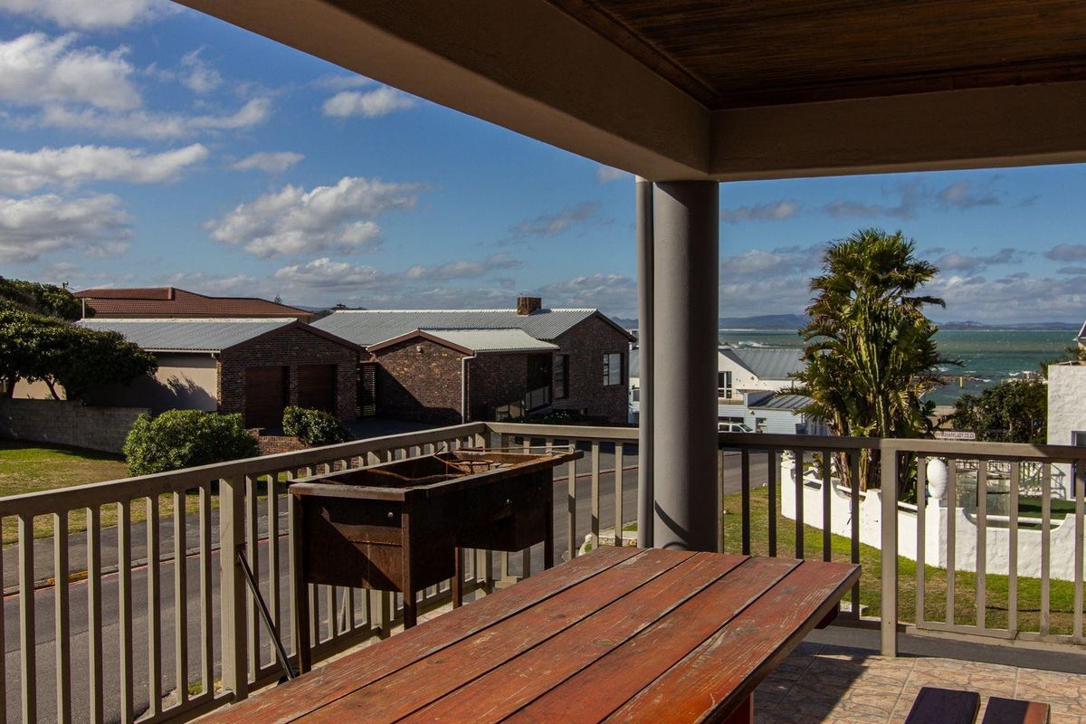 Location Location Location - Photo 5