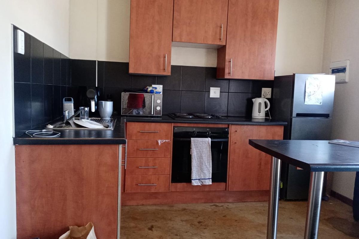 The Wall, Bachelor for sale - Photo 3