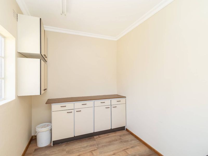 Stunning Townhouse in sought-after Retirement Village - Photo 10