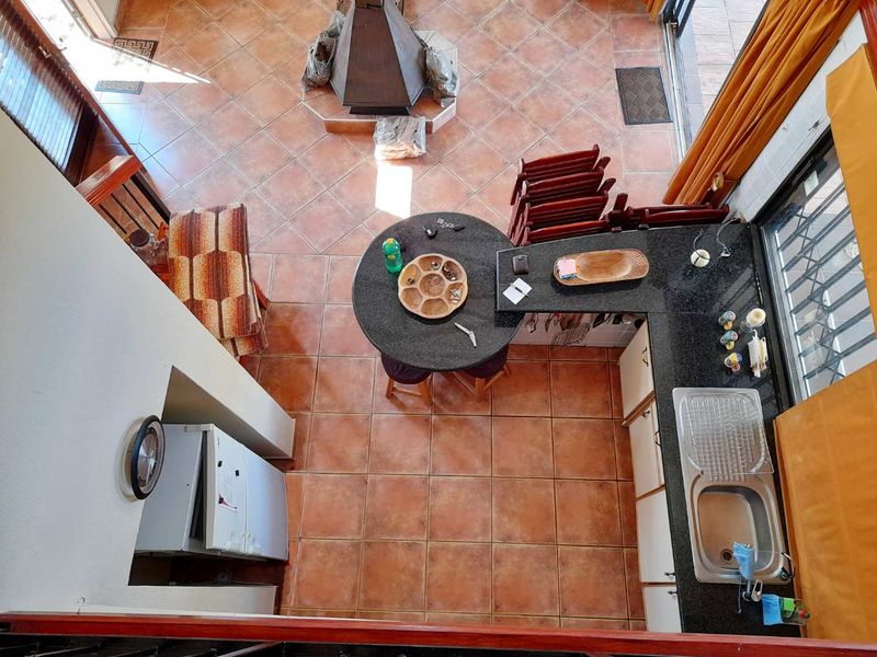 8 Sleeper House in Game Lodge - Photo 3