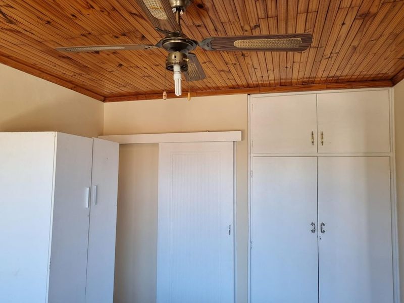 Corner Apartment  For Sale in Amalinda North. - Photo 8