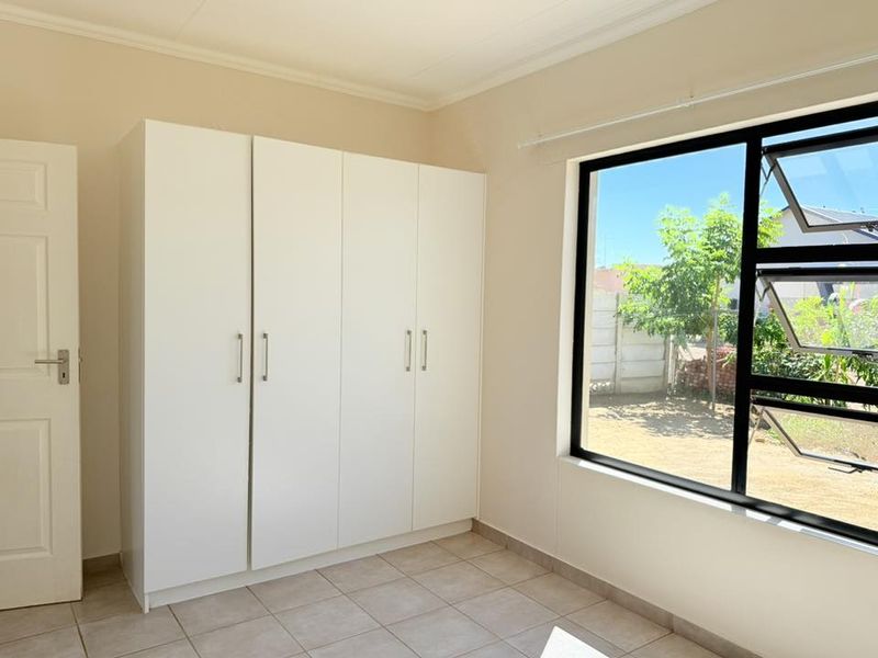 DISCOUNT N$120,000.00 - Photo 4