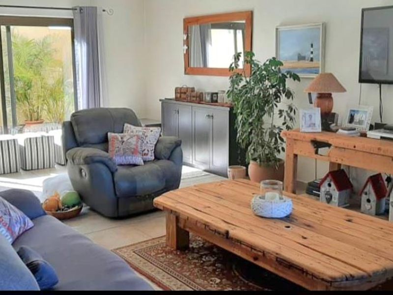 SEA VIEW PROPERTY - Photo 9