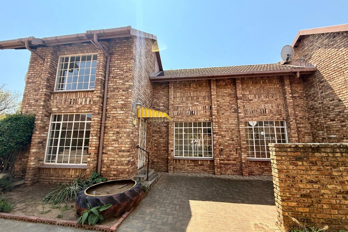 2 bedroom with loft to rent - Photo 2