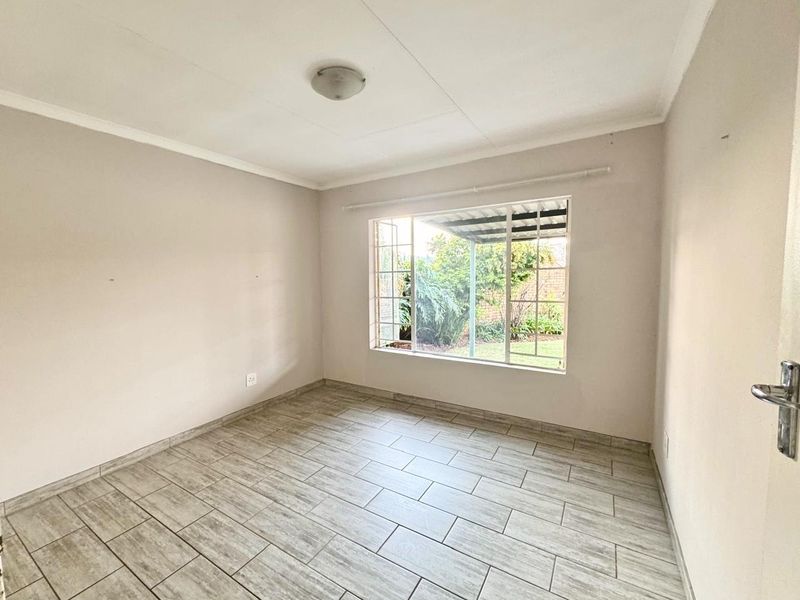 2 Bedroom Townhouse With A Private Garden - Photo 9