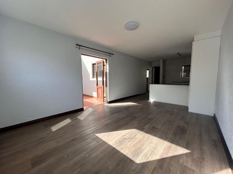 Beautifully Renovated 1-Bedroom Sectional Title Unit for Sale – New Market Park, Alberton - Photo 6