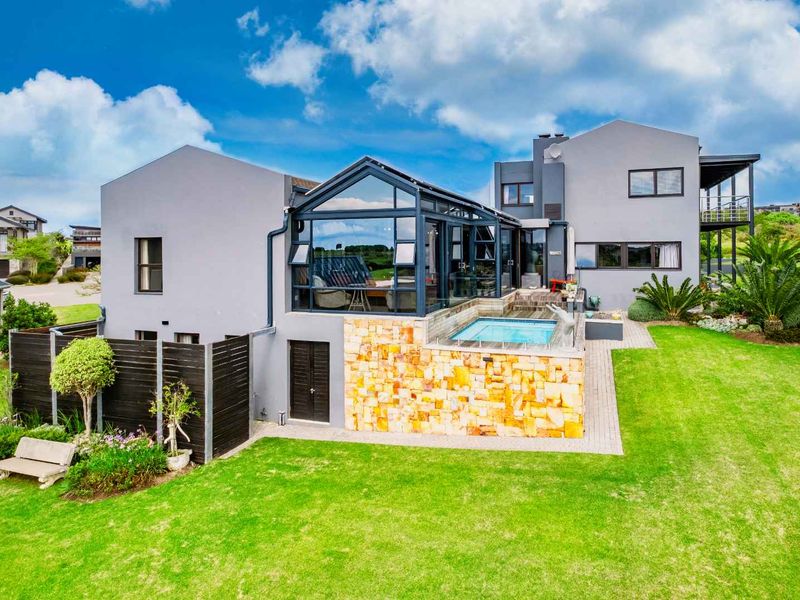 Oubaai Golf Estate Spacious Family Home For Sale - Photo 4