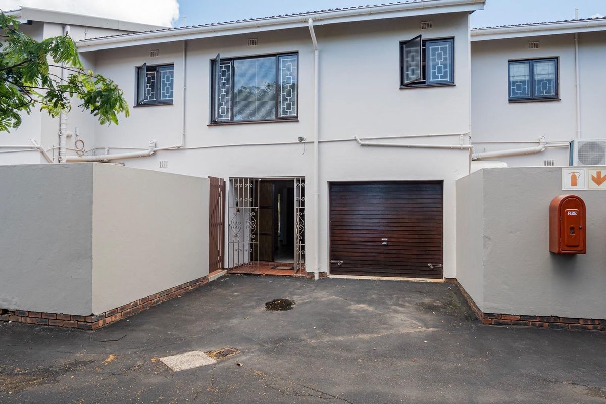 Spacious Townhouse in Ballito - Photo 3