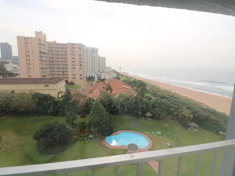 On The Beach - 3 Furnished Bedroom  Apartment - Photo 2