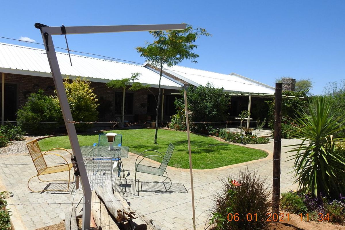 MODERN RUSTIC CHARM - Photo 2