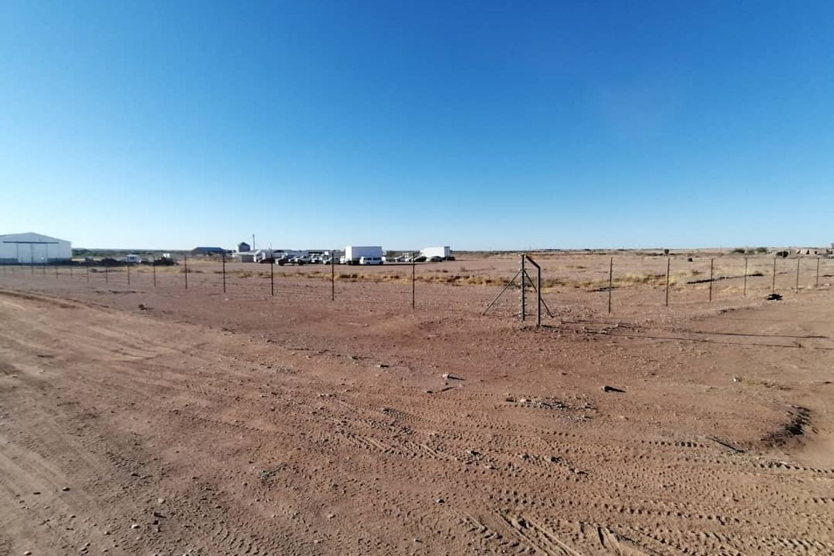 INDUSTRIAL PROPERTY WITH POSSIBILLITIES FOR SALE IN MARIENTAL - Photo 5