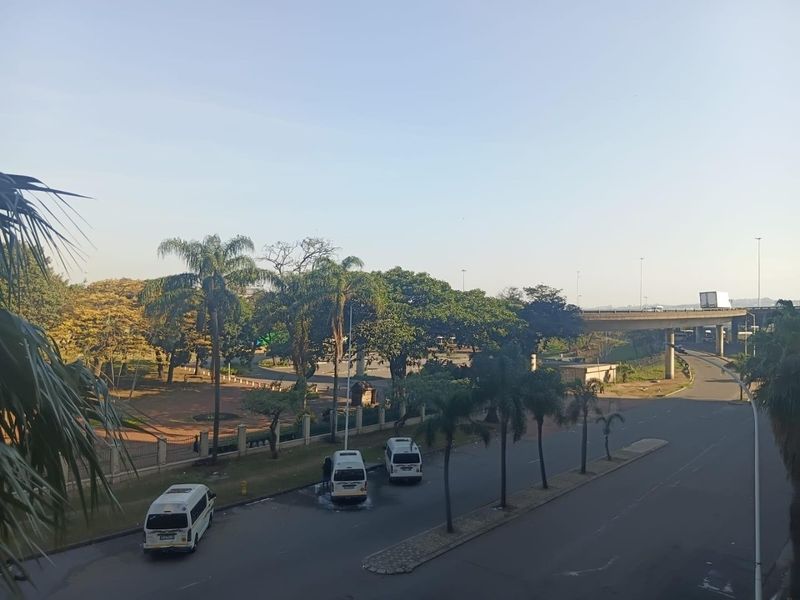 1.5 Bedroom Apartment for Sale - Albert Park, Durban CBD Cash buyers only - Photo 2