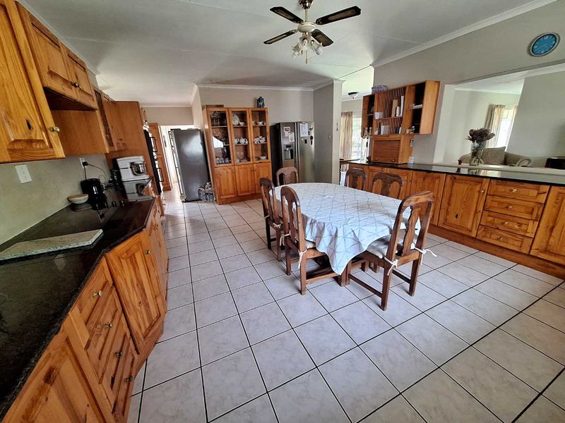 Expansive Farm with Game Fencing - Photo 4