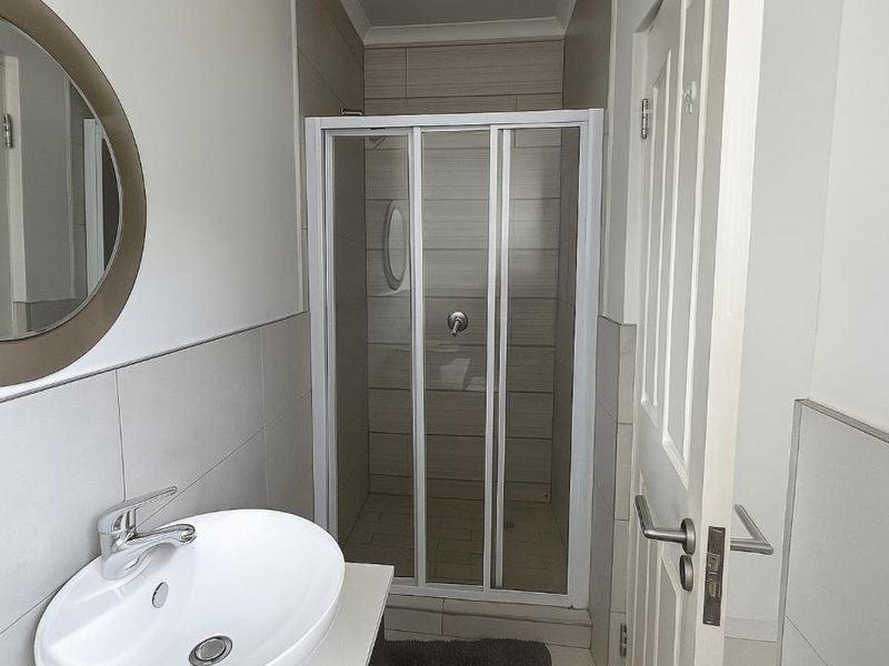 Modern Moments Start Here – Stunning 2-Bed at Nimbati - Photo 8