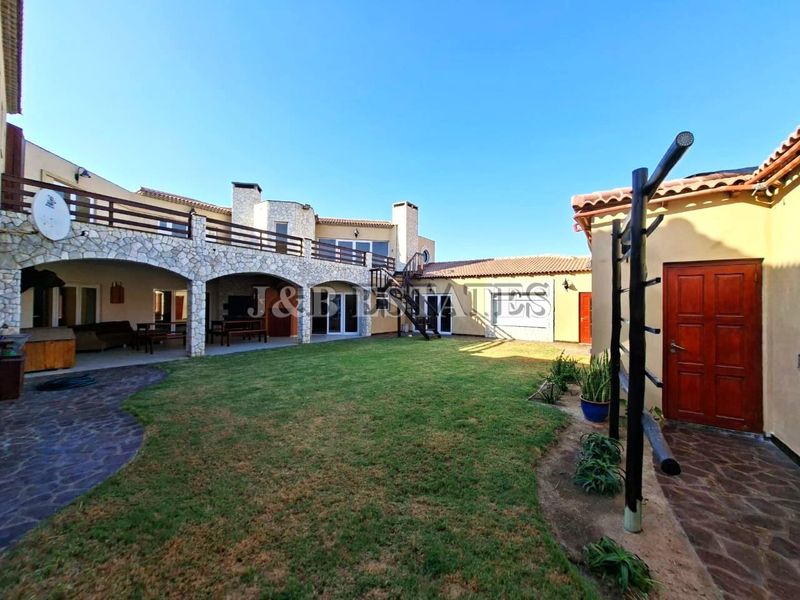 Luxury Estate at Rossmund Golf Resort - Swakopmund - Namibia - Photo 2