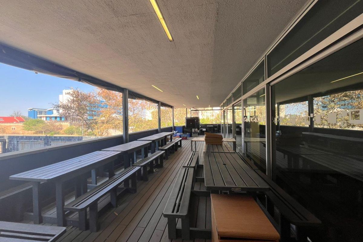 Building To Rent – Windhoek CBD - Photo 2