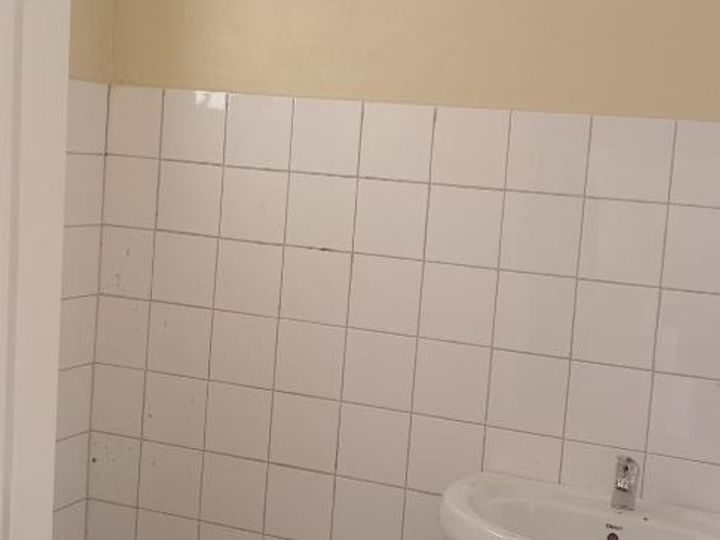 Charming Bachelor Apartments - Photo 6