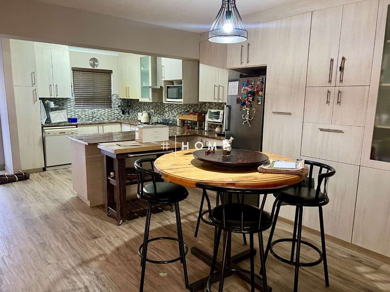 Townhouse for sale in Sports Village - Photo 7