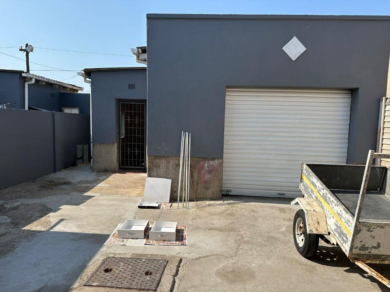 2 Very Neat Homes on 1 Erf. - Photo 8