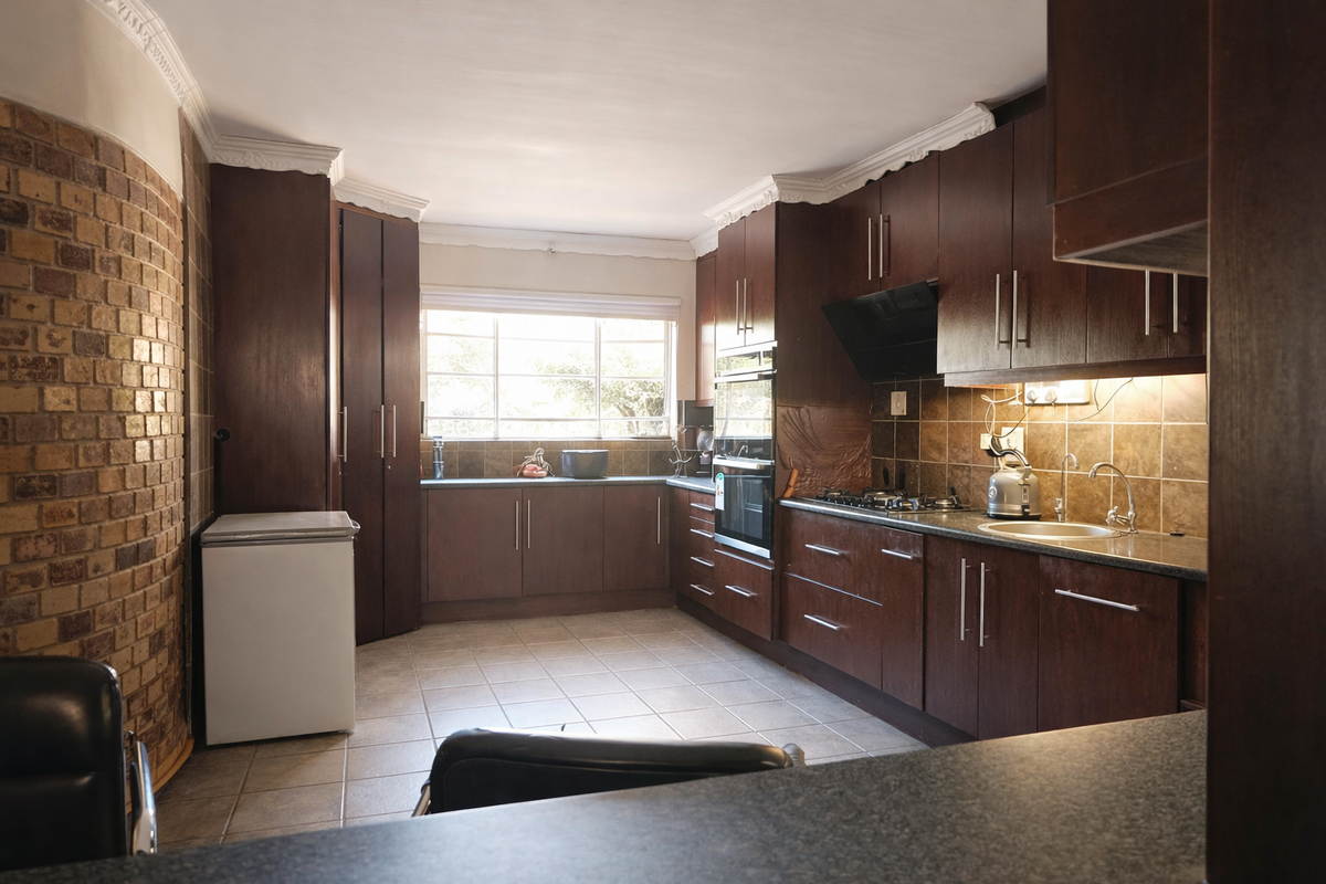 Spacious Family Living with Flexible Dual-Living Potential - Photo 5